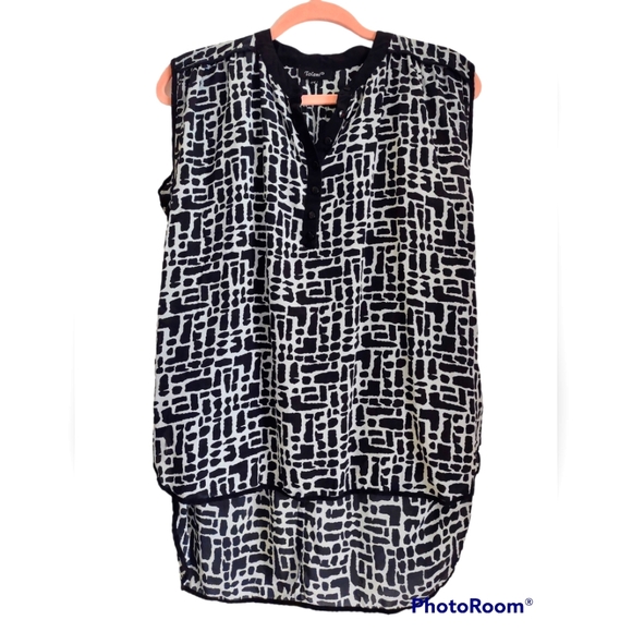 Tolani Tops - TOLANI Silk Women's Oversized‎ Animal Print Tank Top Tunic XS Black Light Green